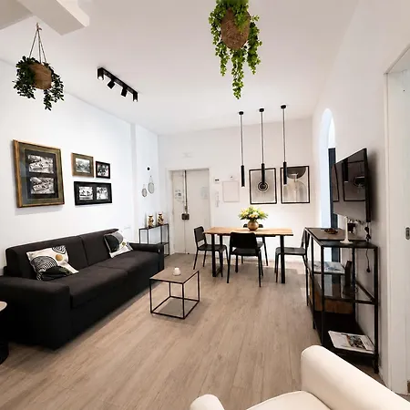 - La Casetta Di Anna Apartment *